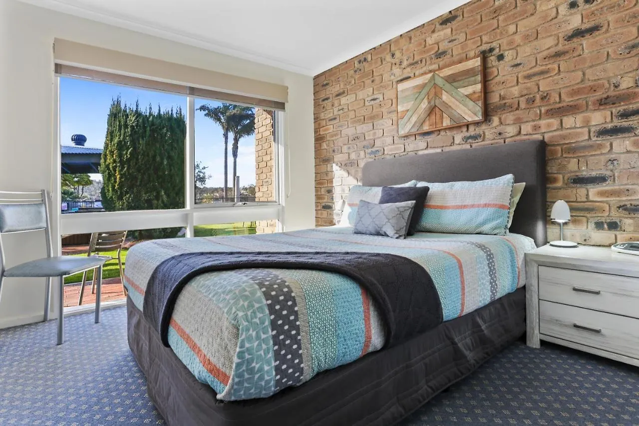 The Retreat Lakeside Merimbula
